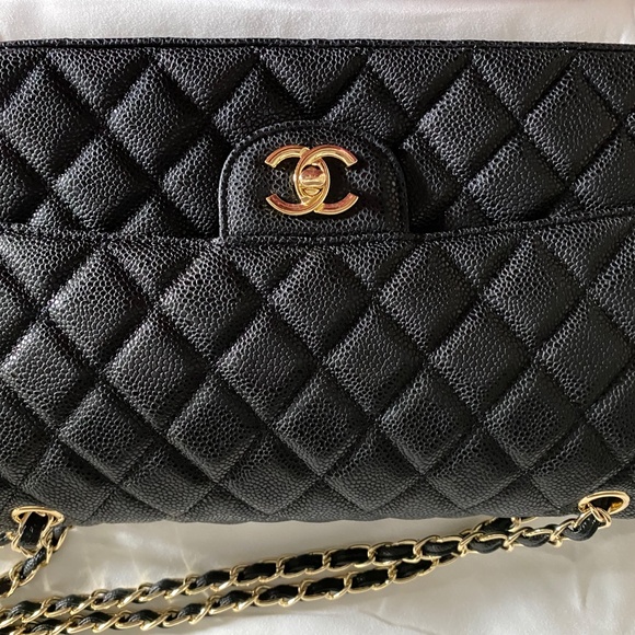 Chanel Matelasse Chain Bag - Picture 2 of 11